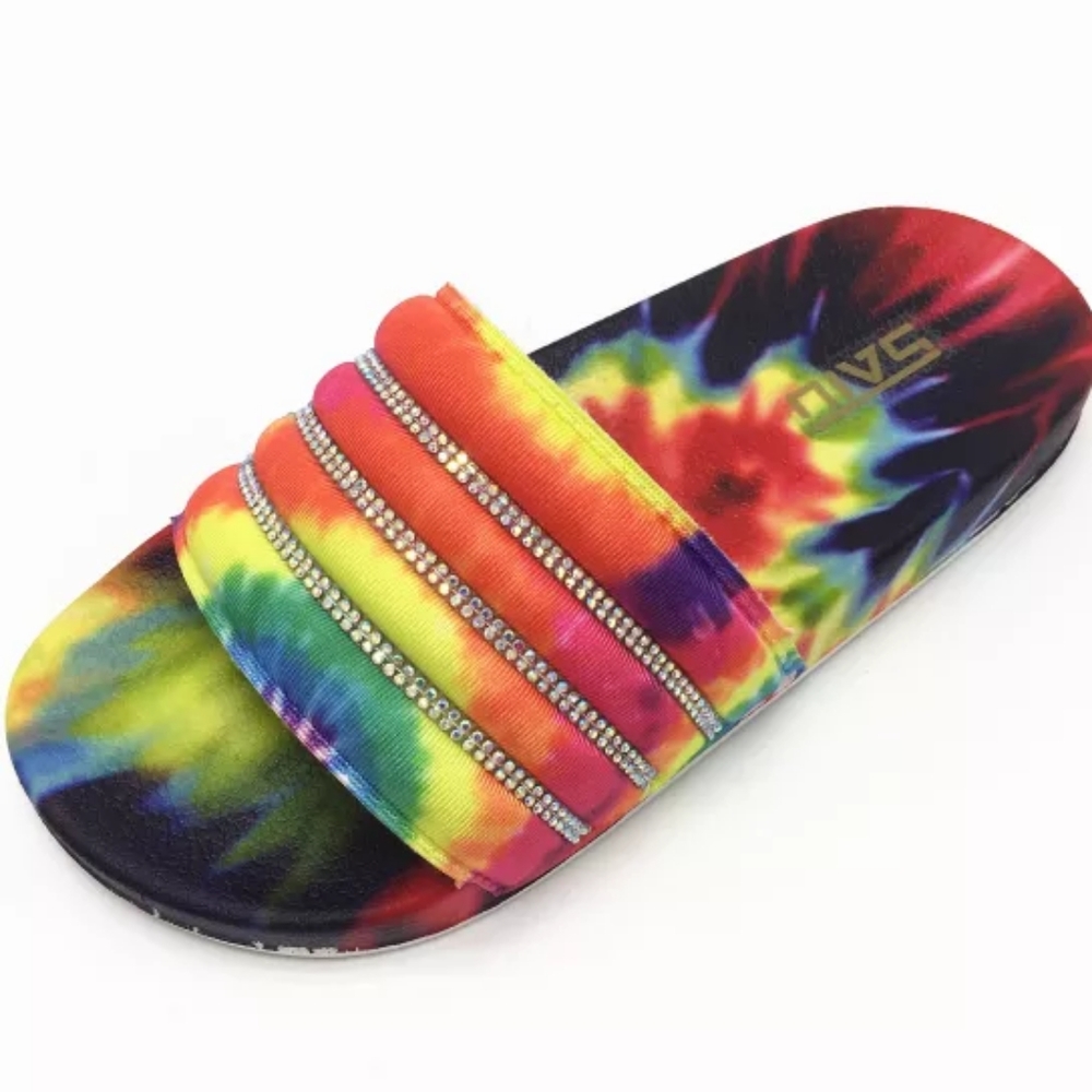 🔥🔥Women Rainbow Rhinestone Flat Heel Slippers 🔥